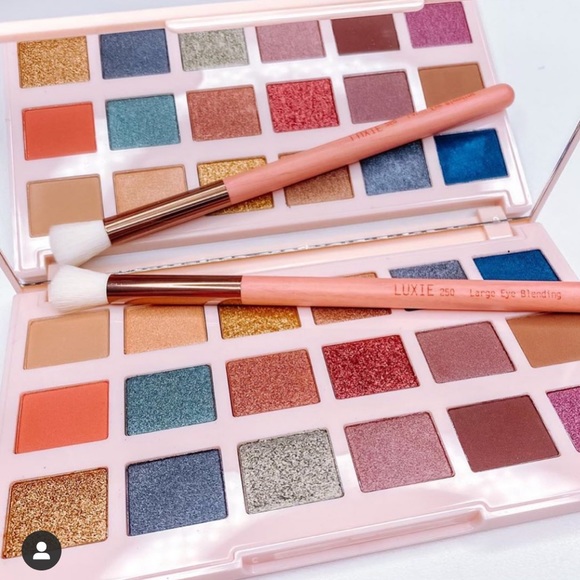 🌈 Ciaté London The Editor Palette New England - Picture 2 of 9